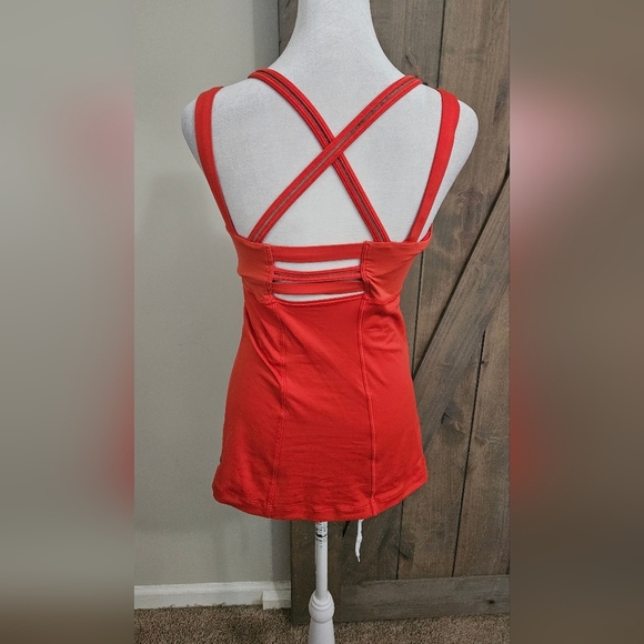 LULULEMON Happy Strappy Tank In Alarming Red.Size 6 - Picture 12 of 15